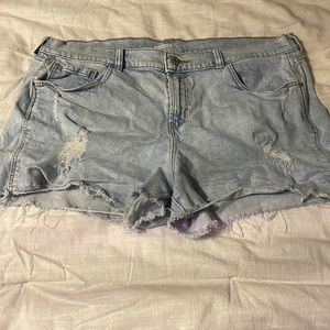 Old navy boyfriend shorts